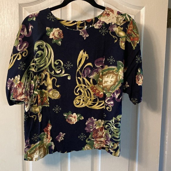 Culottes, elastic back waist, buttoned waistband, side pockets with matching top - Picture 4 of 4